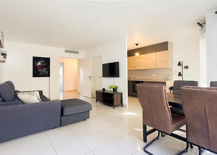 Two Apartment